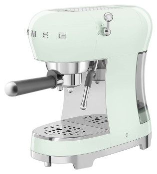 Эспрессо кофемашина SMEG ECF02PGEU пастельная зеленая