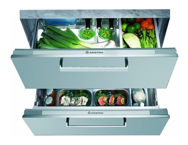 Встраиваемый холодильник Ariston BDR 190 AAI/HA
