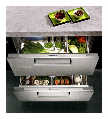 Встраиваемый холодильник Ariston BDR 190 AAI/HA